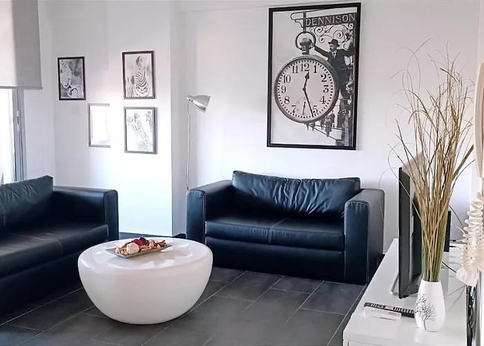 Dezo Luxury Town Appartamento Larnaca