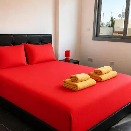 Dezo Center Apartamento Larnaca