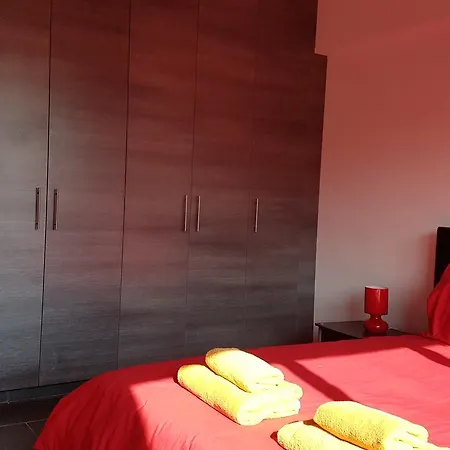 Dezo Luxury Town Апартаменты Ларнака