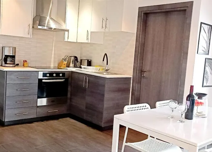 Dezo Luxury Town Ларнака